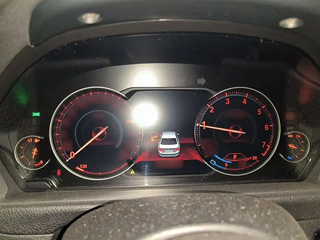 BMW 3 Series 2018 330i M Sport Black Night Edition фото 4