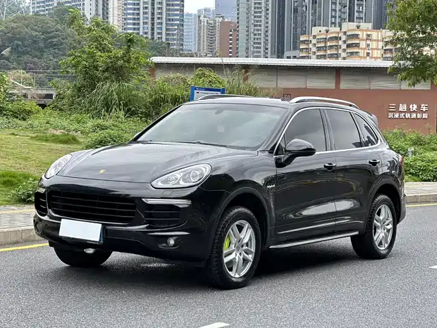 PORSCHE CAYENNE NEW ENERGY