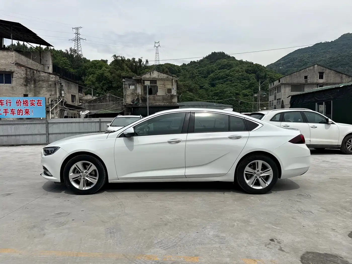Buick Regal 2019 20T Elite China VI фото 2