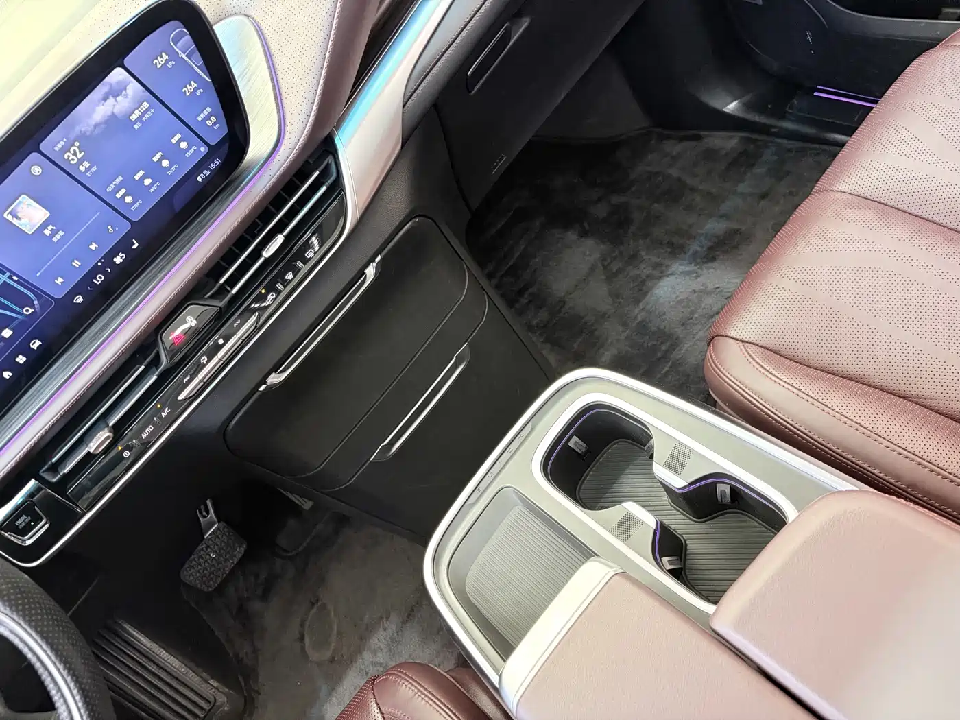 Buick Century 2023 2023 2.0T 6-Seat World Edition