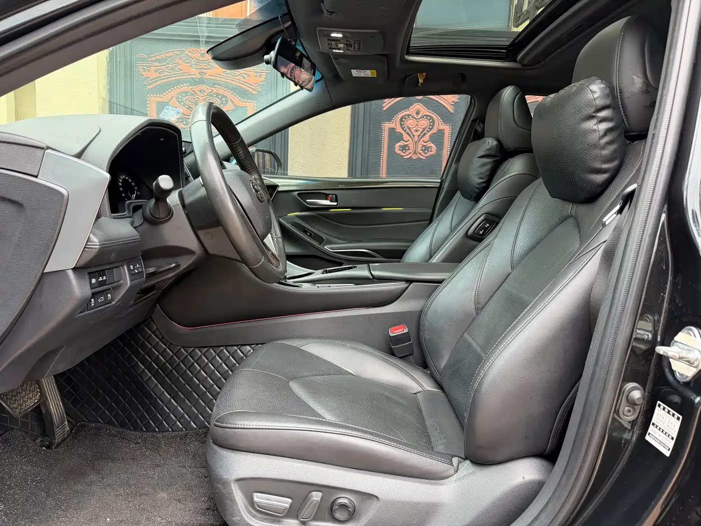Toyota Avalon 2023 2.0L Luxury Edition фото 4