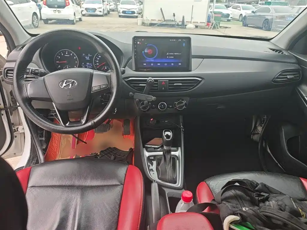 Hyundai Elantra 2018 1.6L Automatic Pleasing Edition GL China VI фото 6