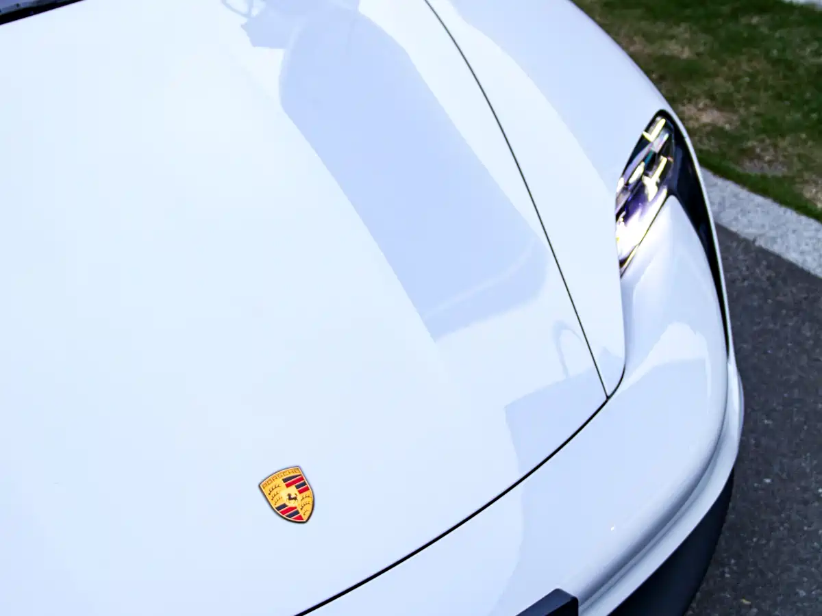 Porsche Taycan 2019 Taycan 4S фото 12