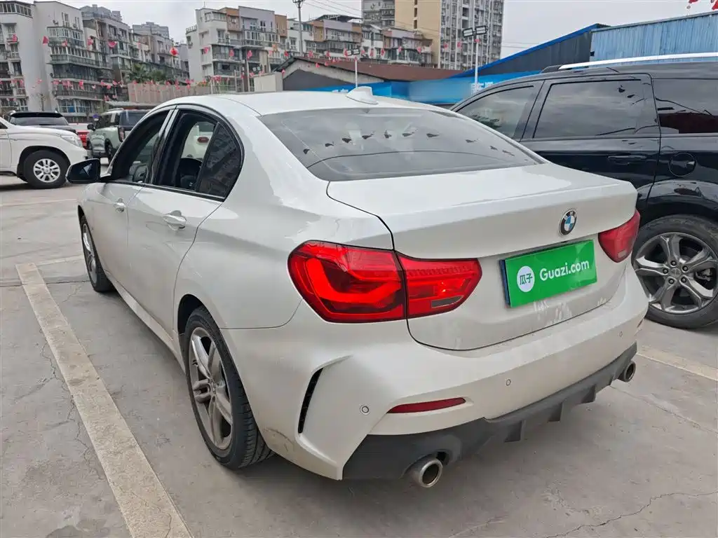 BMW 1 Series 2020 Model 120i M Sport Package фото 5