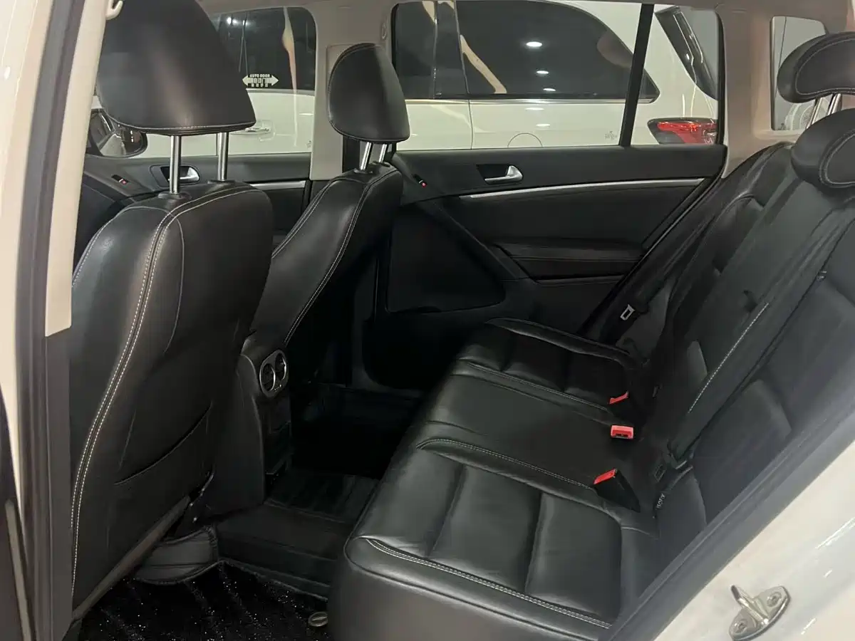 Volkswagen Tiguan 2016 280TSI Automatic 2WD Silk Road Comfort фото 4