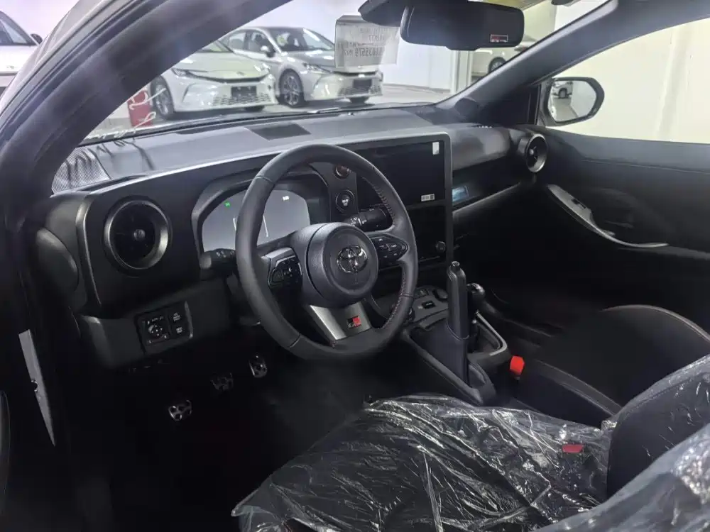 Toyota GR YARIS 2024 GR Evolution Edition фото 3