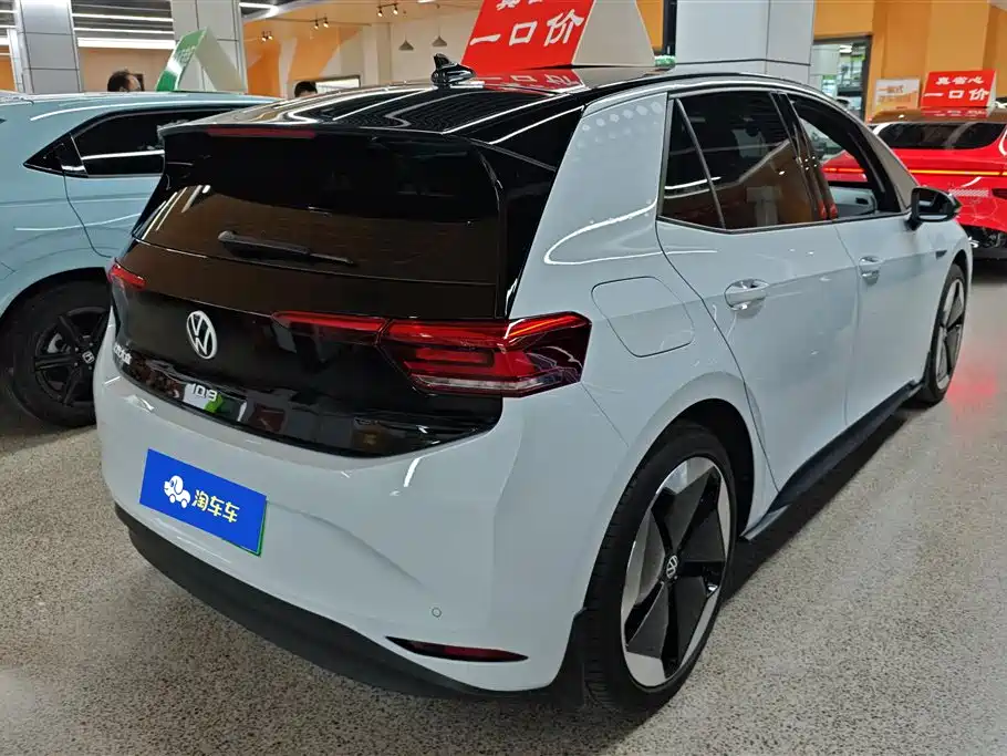 Volkswagen ID.3 2023 Pure Smart Edition фото 3
