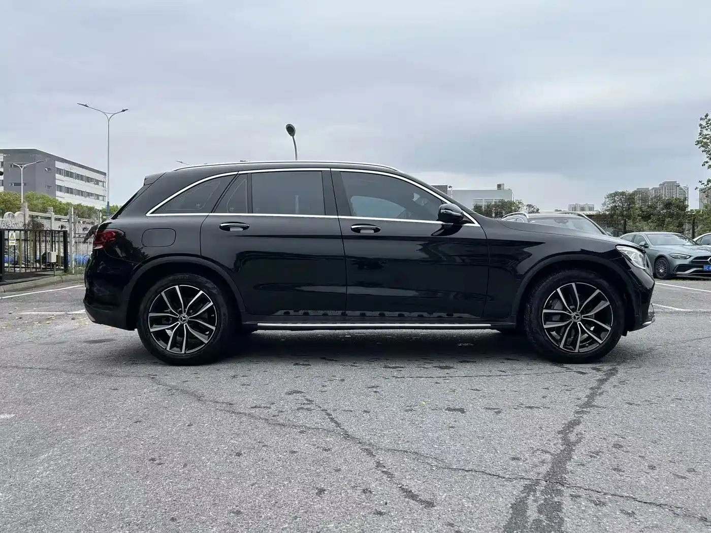Mercedes-Benz GLC 2021 GLC 300 L 4MATIC Sporty фото 4
