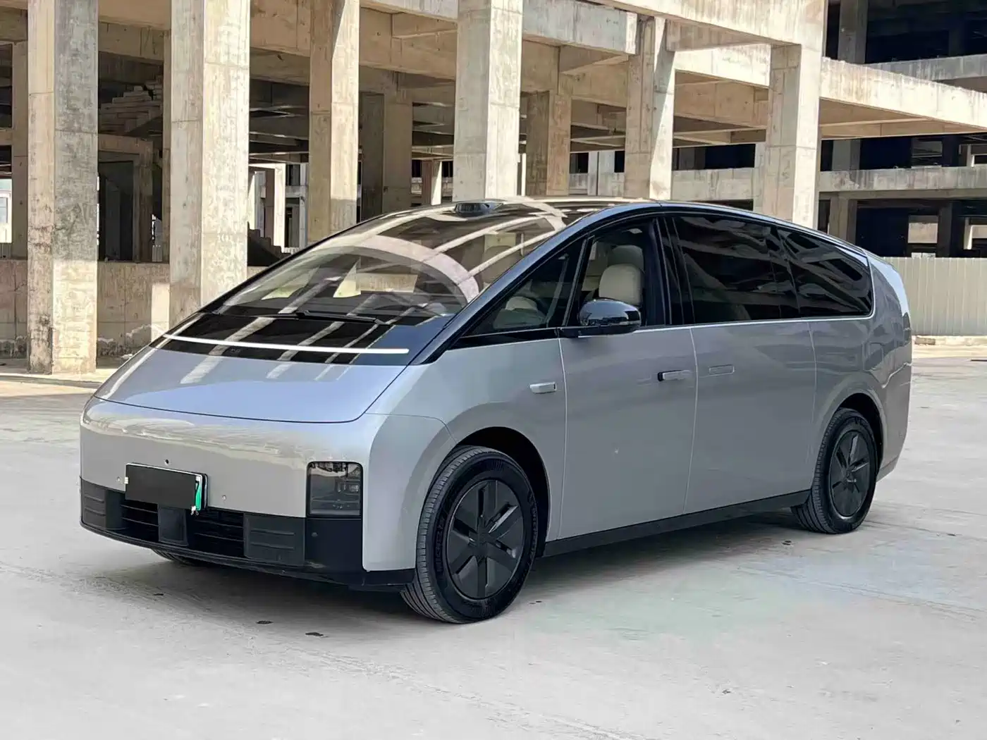 Li Auto MEGA 2025 Model Home Family Special Edition