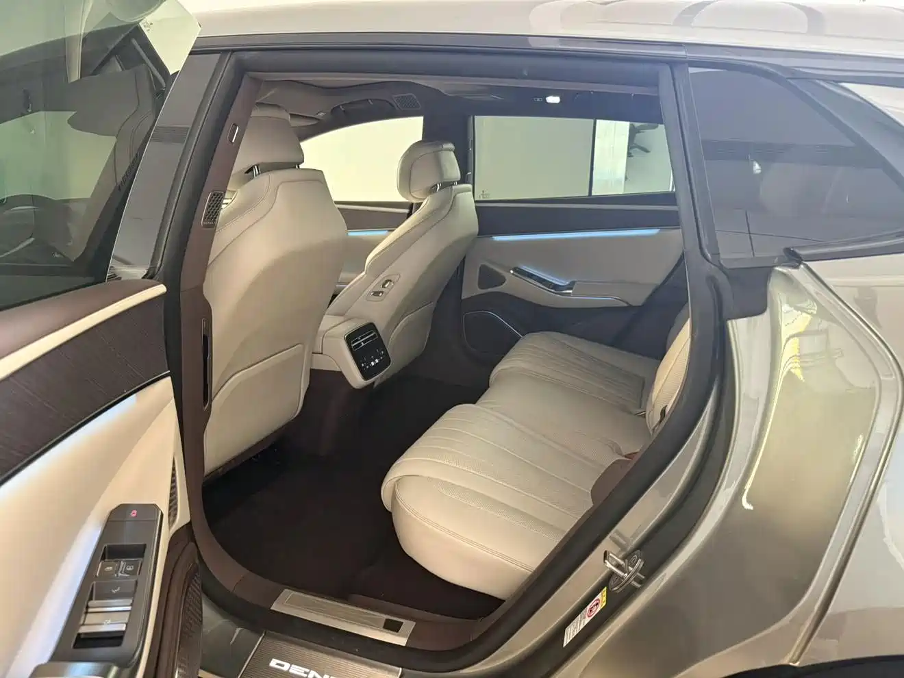 Denza Z9GT 2025 2024 1100 AWD Ultra Edition