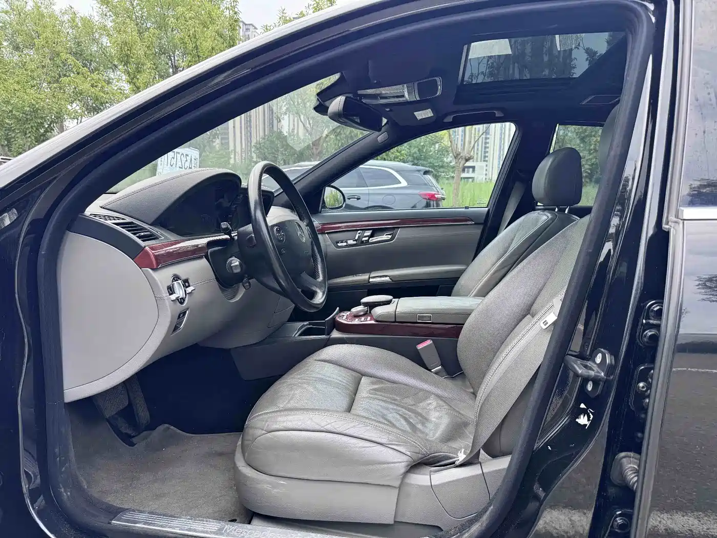 Mercedes-Benz S-Class 2006