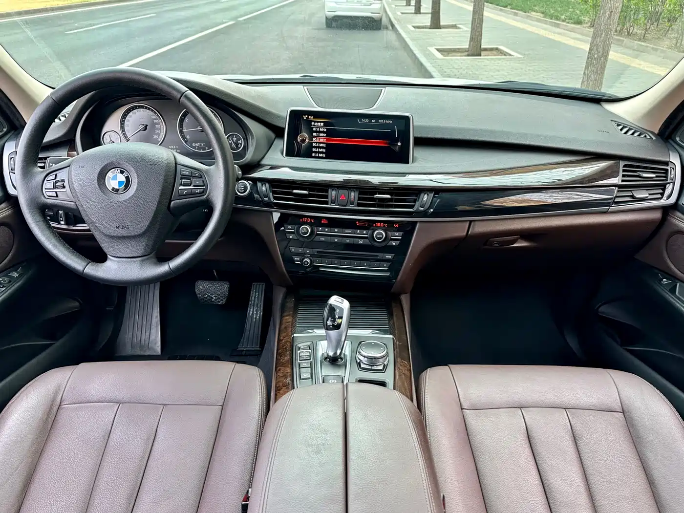 BMW X5 (Import) 2015 xDrive28i фото 7
