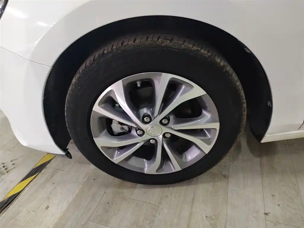Buick Verano 2023 Pro Joy Edition фото 23