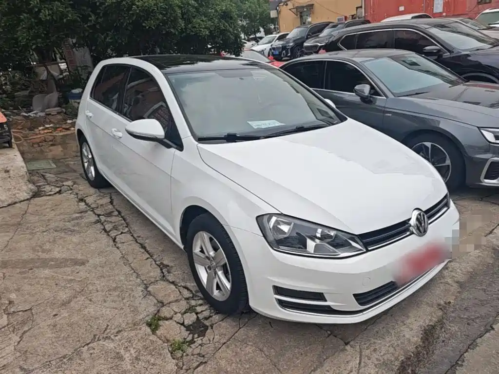 Volkswagen Golf 2016 230TSI Automatic Comfort фото 4