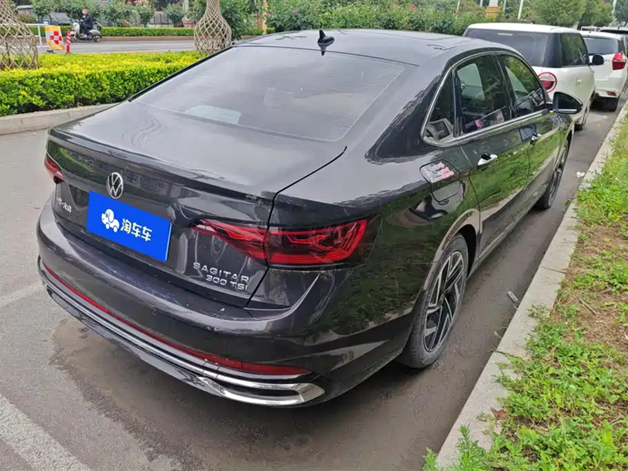 Volkswagen Sagitar 2023 300TSI DSG Surpassing Edition фото 3