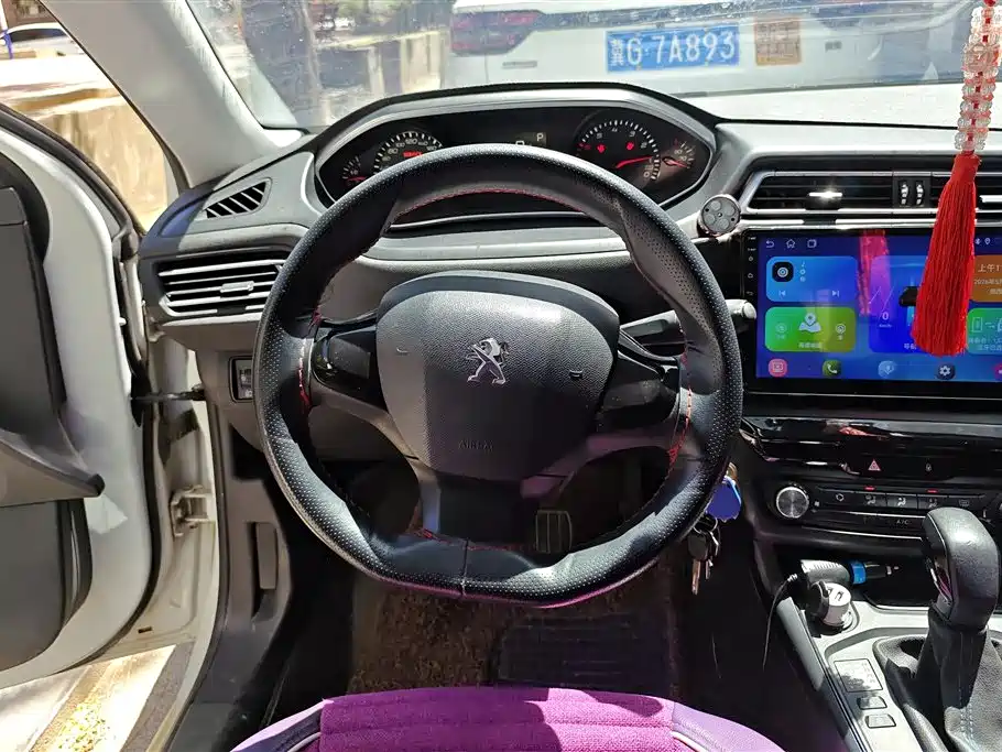 Peugeot 308 2016 1.6L Automatic Fashion фото 15