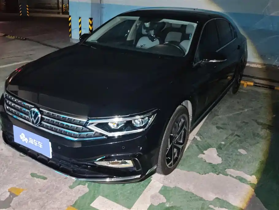 Volkswagen Magotan 2023 2 Million Units Anniversary Edition 330TSI DSG Leading Type