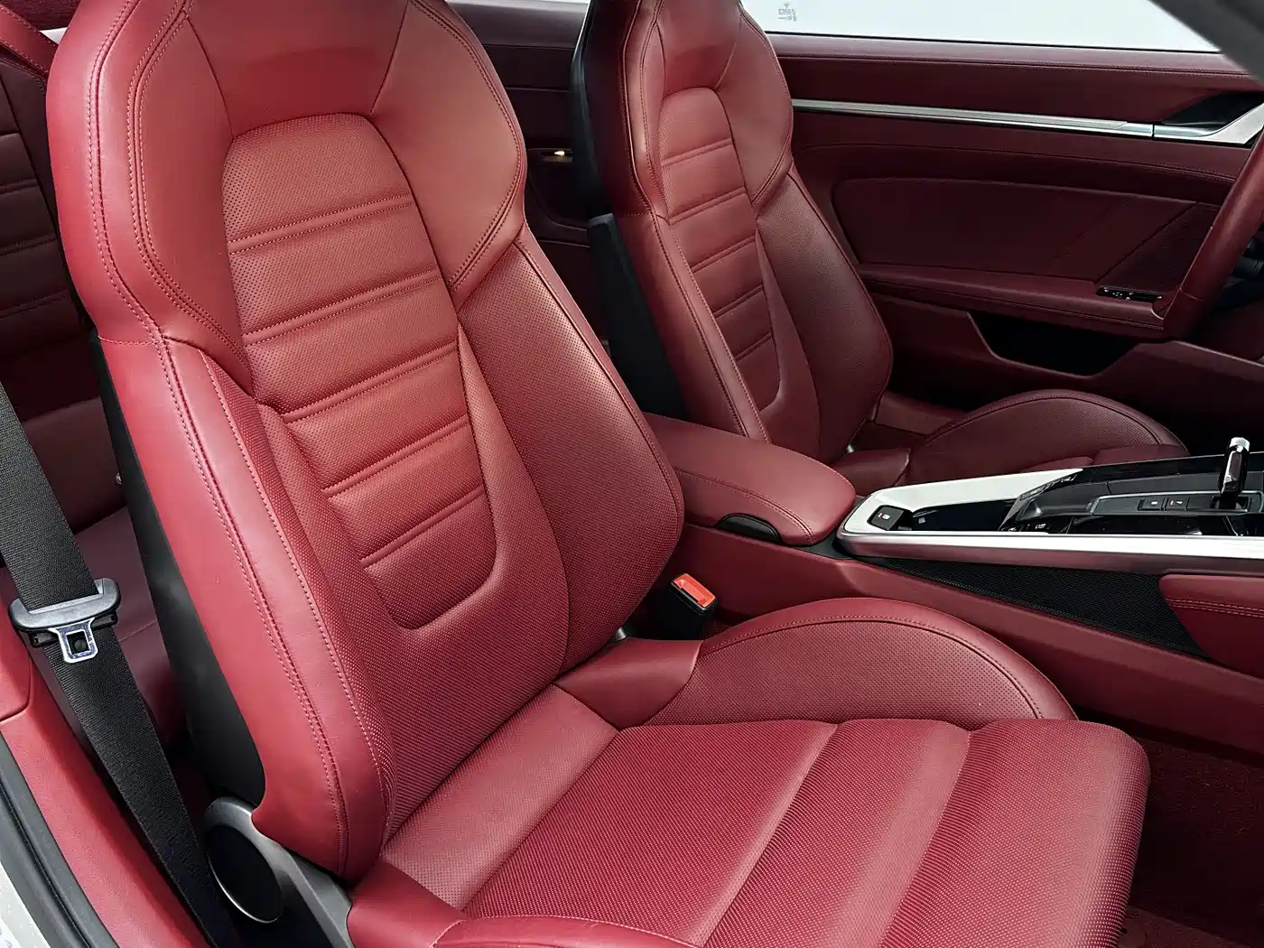Porsche 911 2022 Turbo S 3.7T фото 17