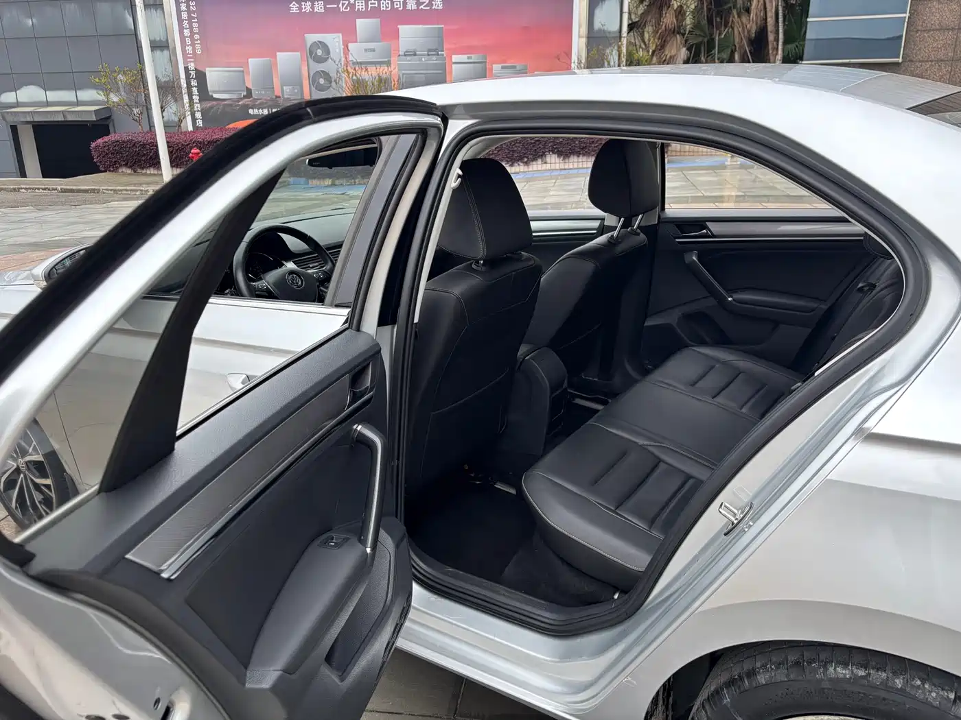 Volkswagen Bora 2018 1.5L Automatic Comfort фото 8