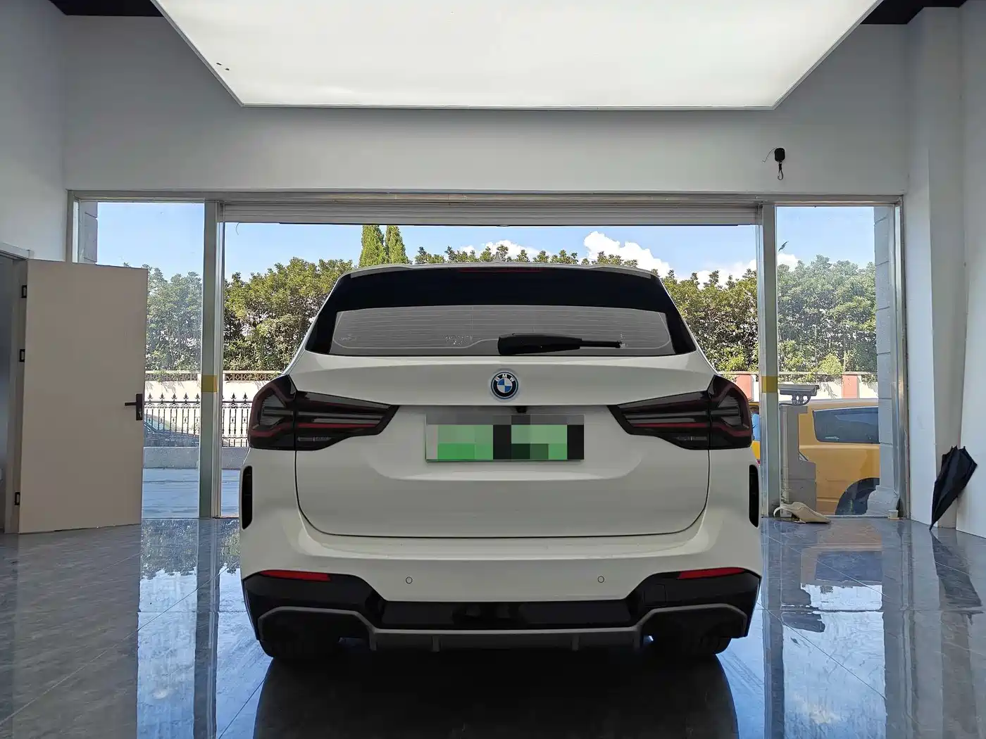 BMW iX3 2024 2023 Pioneer Type