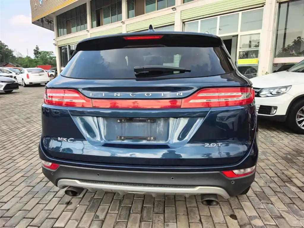 Фото 6 - Lincoln MKC