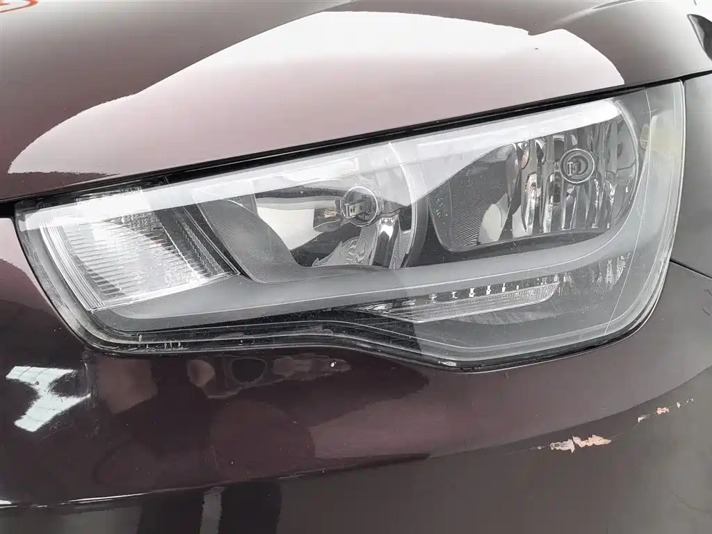 Audi A1 2012 1.4 TFSI Urban фото 7