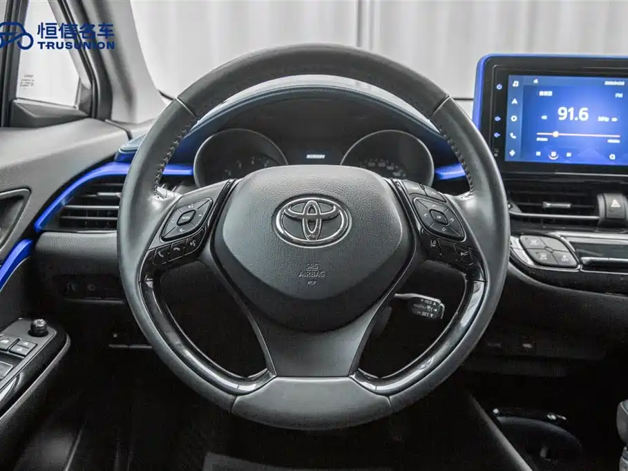 Toyota C-HR 2021 2.0L Luxury Edition фото 17