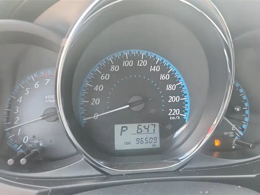 Toyota YARiS L Zhi Xuan 2019 1.5E CVT MeiDong Edition China VI фото 14