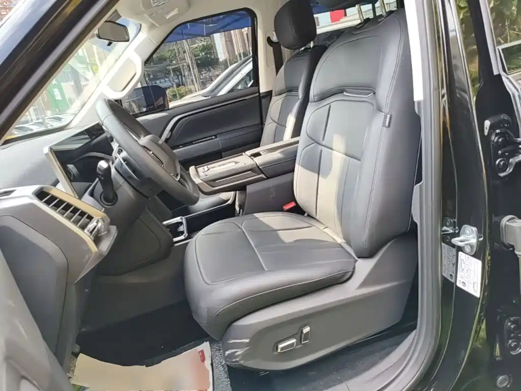 SAIC Maxus Interstellar X 2025 2025 2.5T Luxury Edition