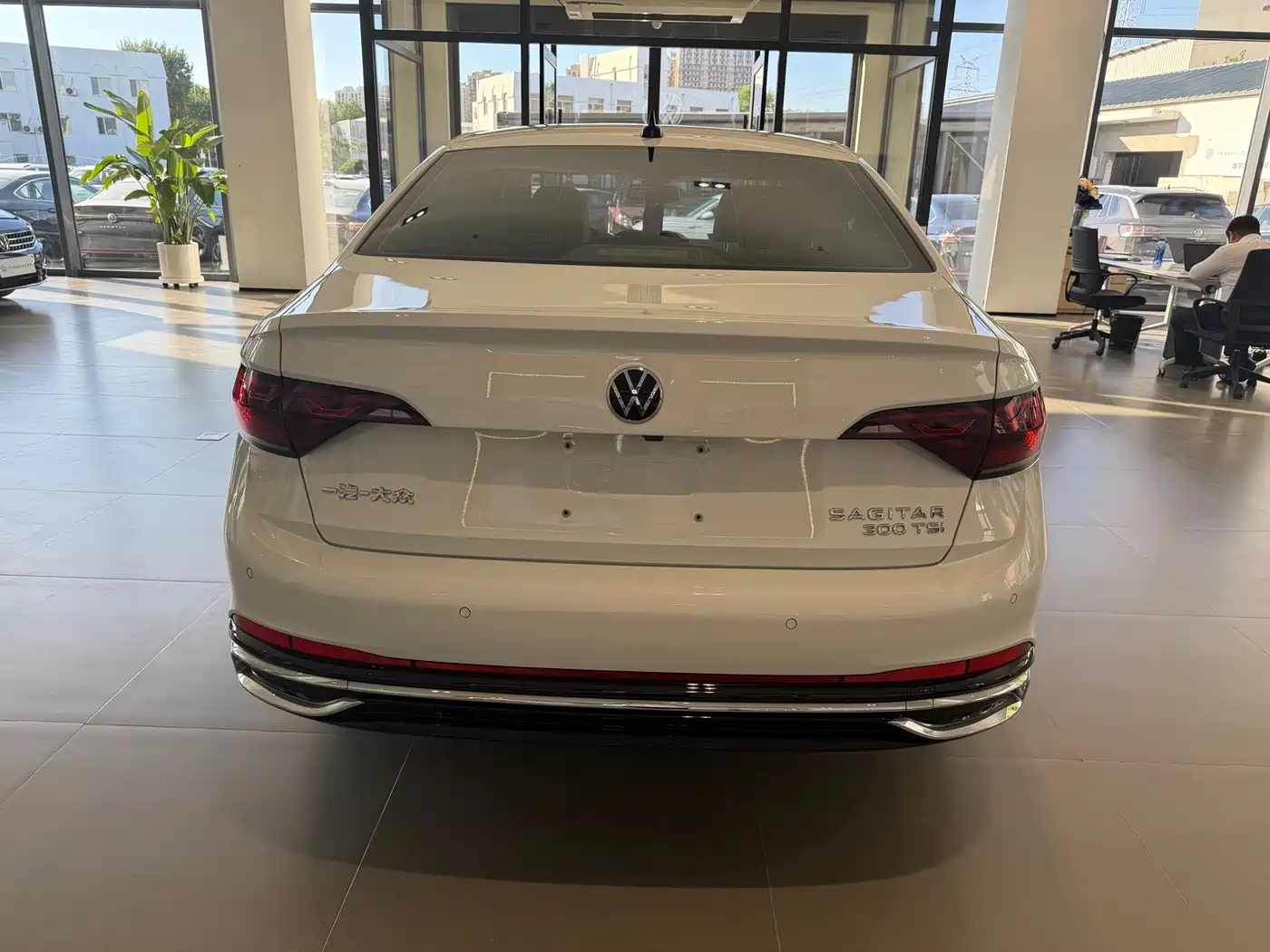 Volkswagen Sagitar 2024 300TSI DSG Surpass Edition фото 4