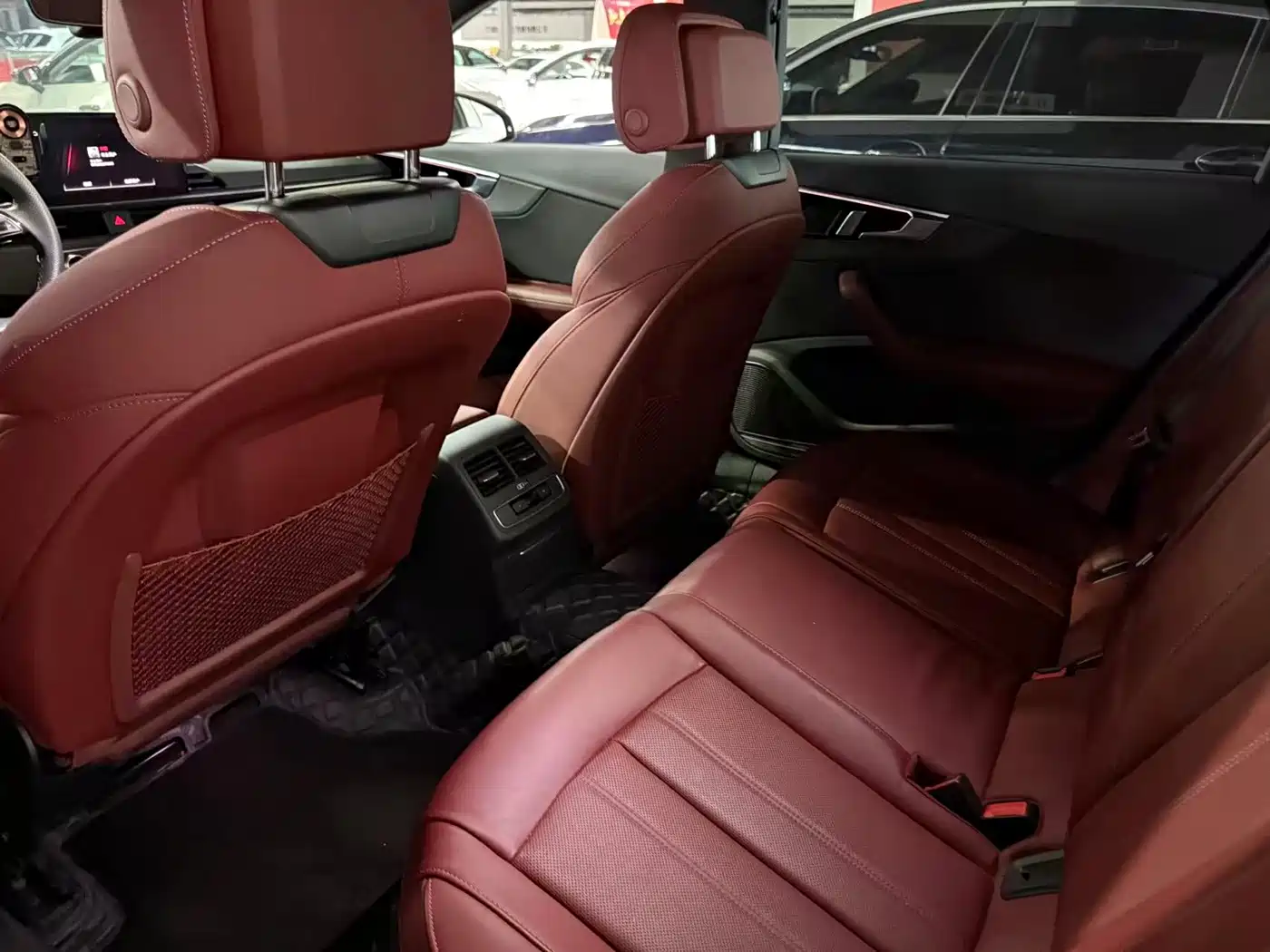 Audi A4L 2024 40 TFSI Luxury Dynamic (Starry Night Edition) фото 14