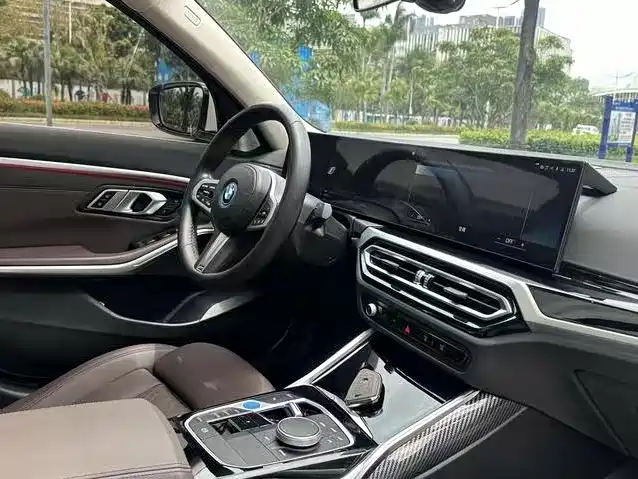 BMW i3 2022 eDrive 35 L фото 5
