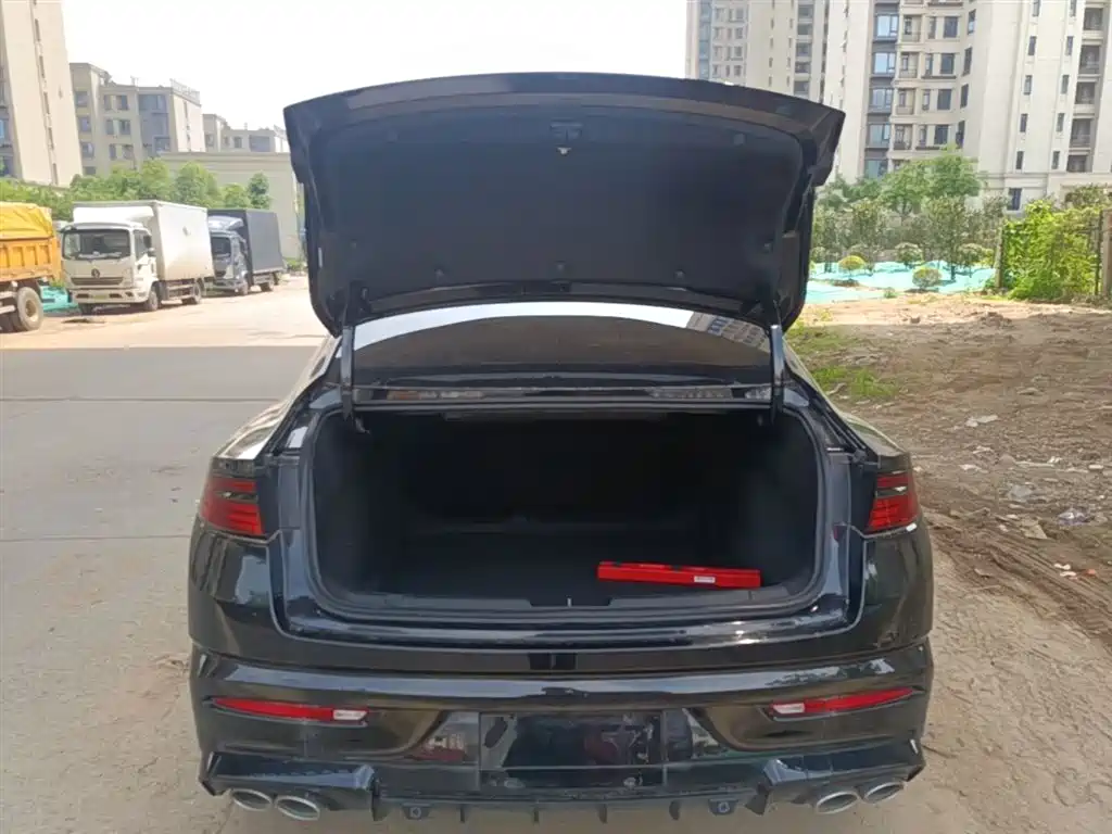 Geely Preface 2024 2024 2.0TD Azure Cloud Edition