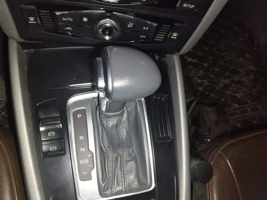 Audi Q5 2015 40 TFSI Progressive фото 7