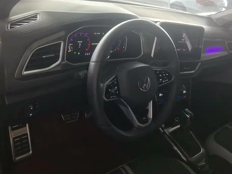 Volkswagen T-ROC 2024 300TSI DSG 2WD Morning Light Edition фото 12