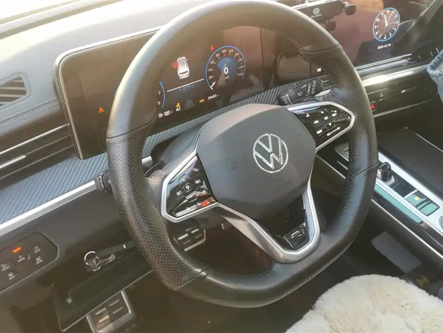 Volkswagen Talagon 2024 380TSI 4WD R-Line Cruise Shared Edition фото 15