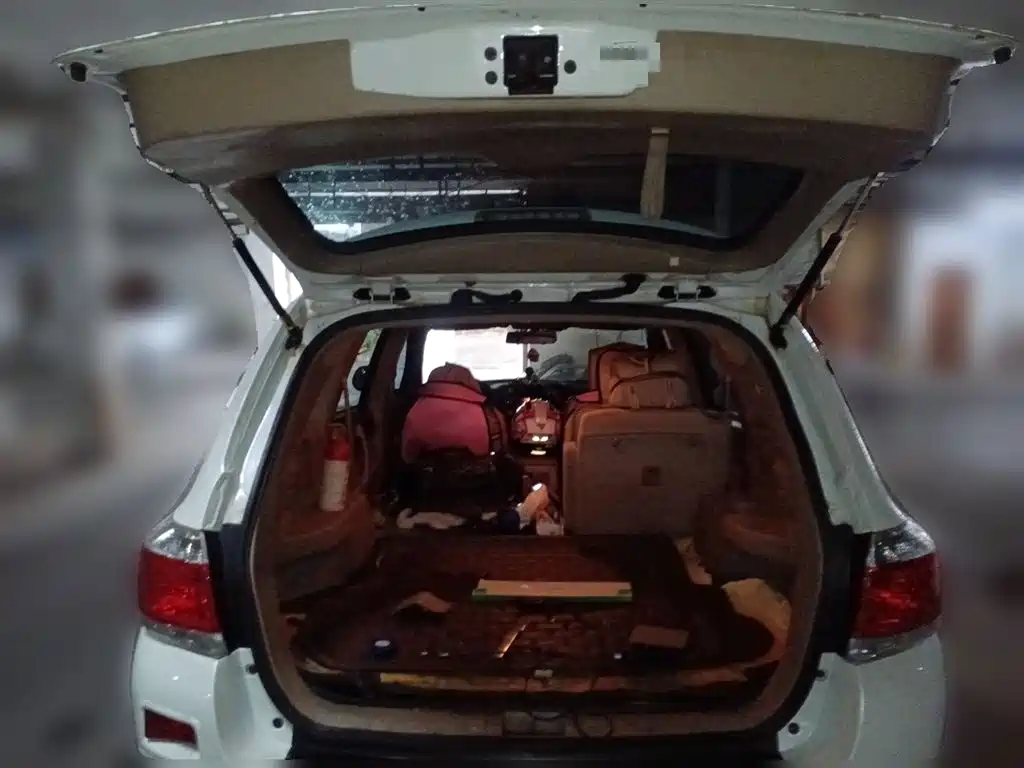 Toyota Highlander 2012 2.7L 2WD 5-seater Elite Edition фото 20