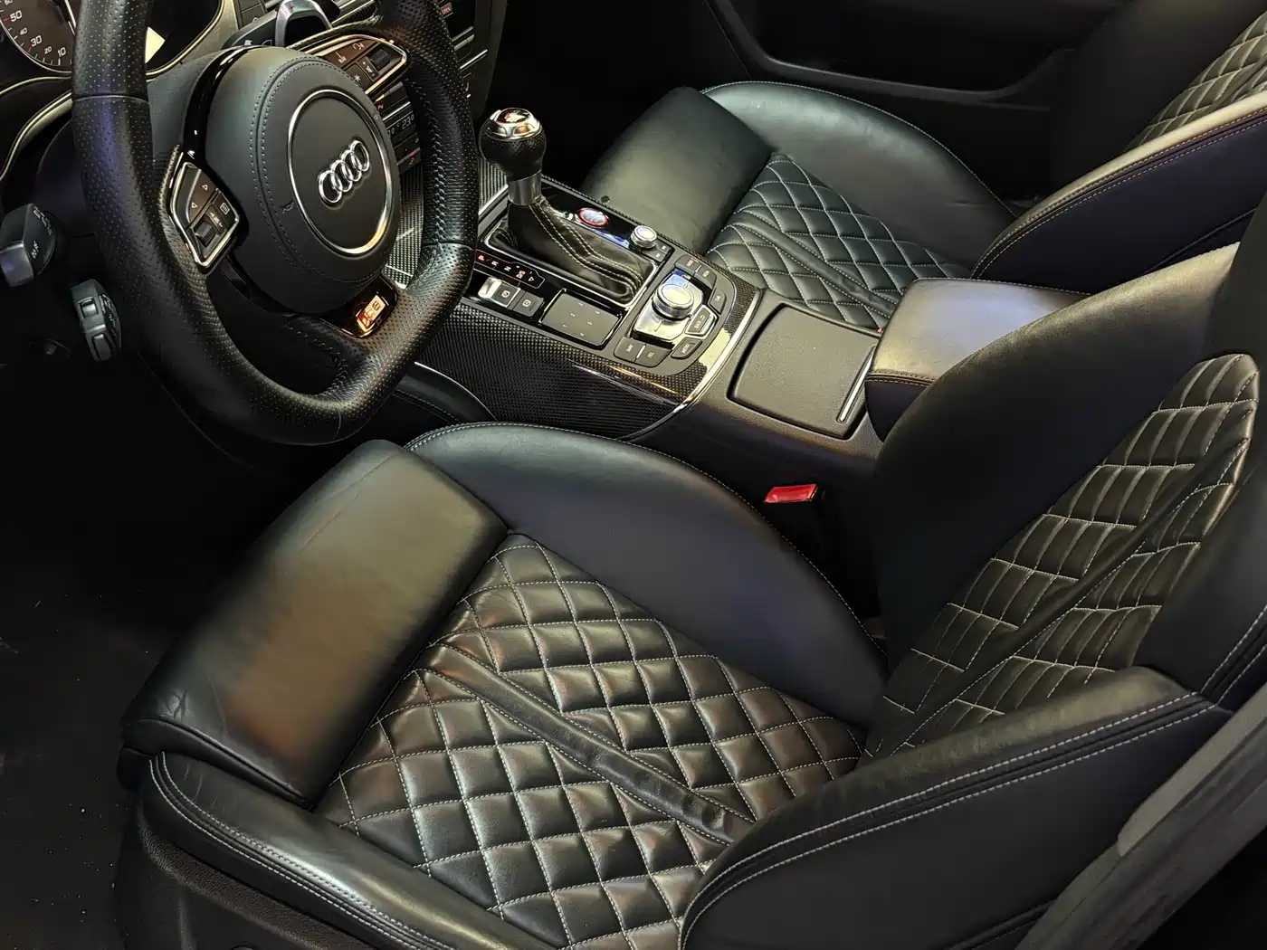 Audi S6 2013 S6 4.0TFSI фото 10