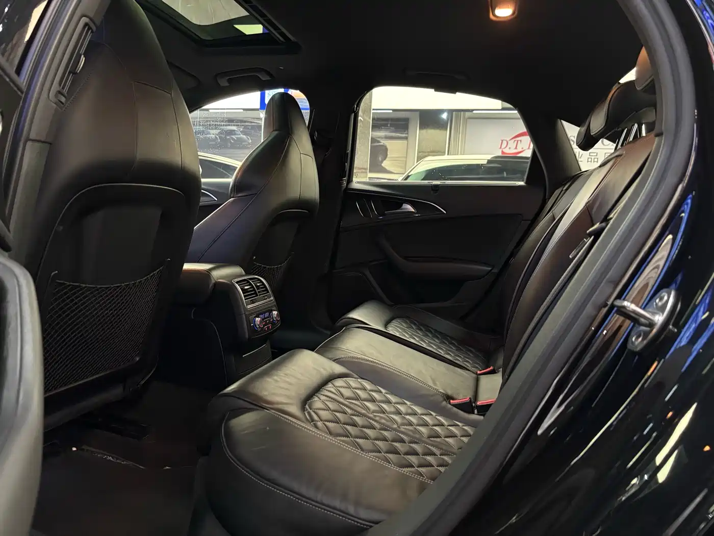 Audi S6 2013 S6 4.0TFSI фото 8