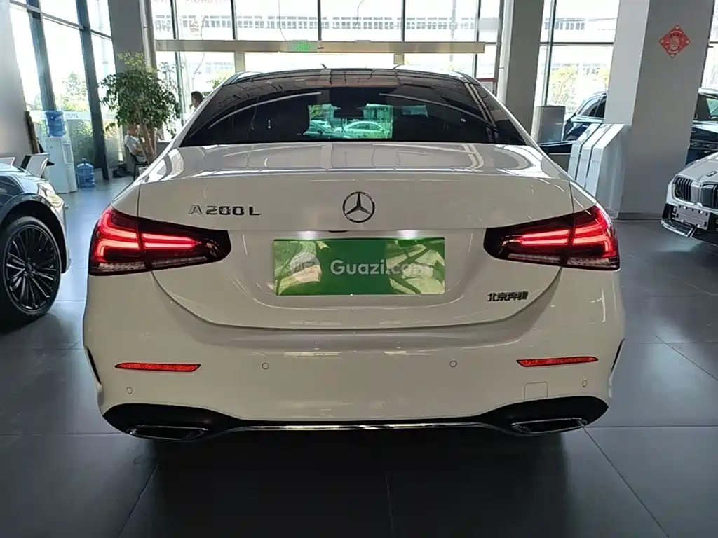 Mercedes-Benz A-Class 2021 A 200 L Sport Sedan Fashion Edition фото 6
