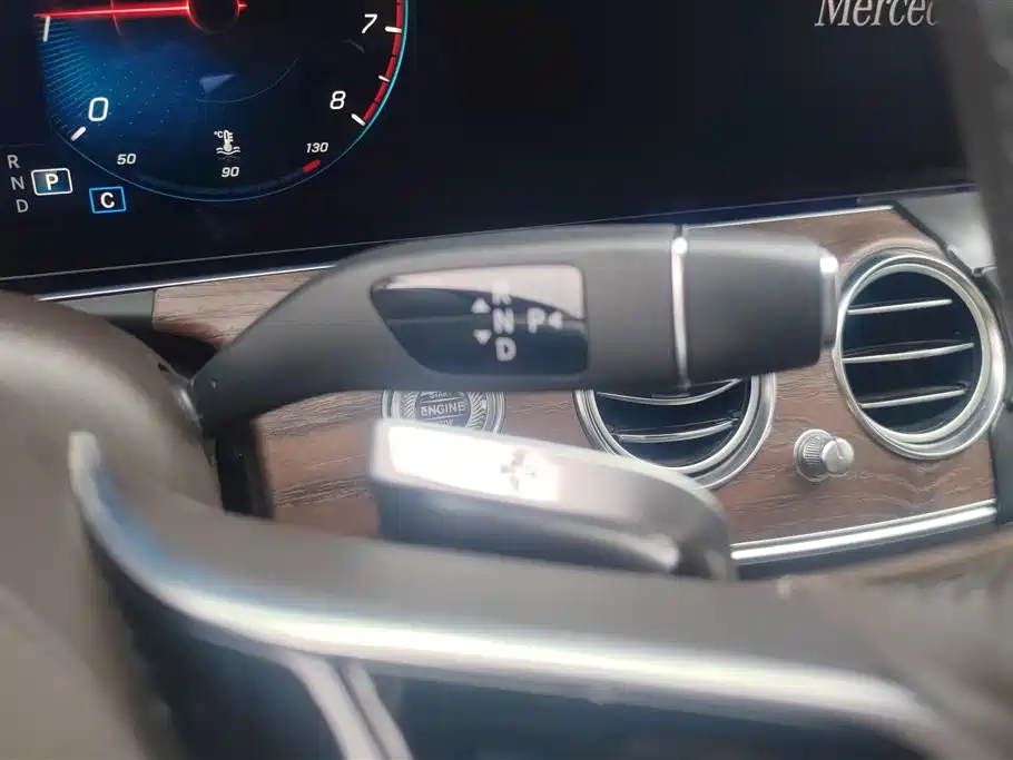 Mercedes-Benz E-Class 2023 Facelift E 300 L Luxury фото 16