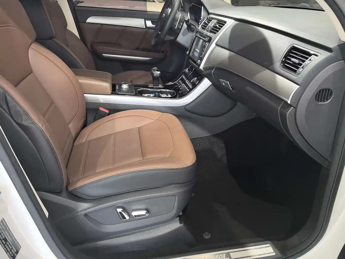 Haval H8 2017 2.0T Gasoline 2WD Enjoyment фото 12