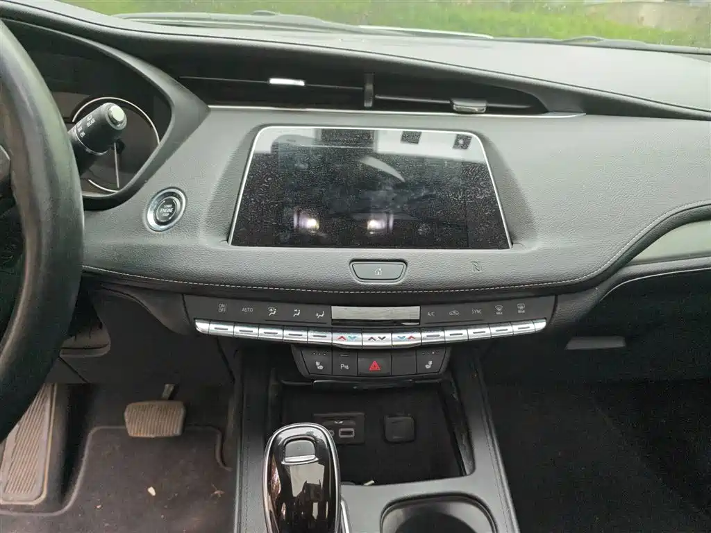 Cadillac XT4 2020 28T FWD Leading Trim фото 20
