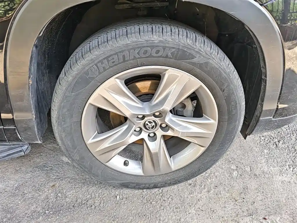 Toyota Highlander 2018 2.0T 4WD Luxury 7-seater (China V) фото 14