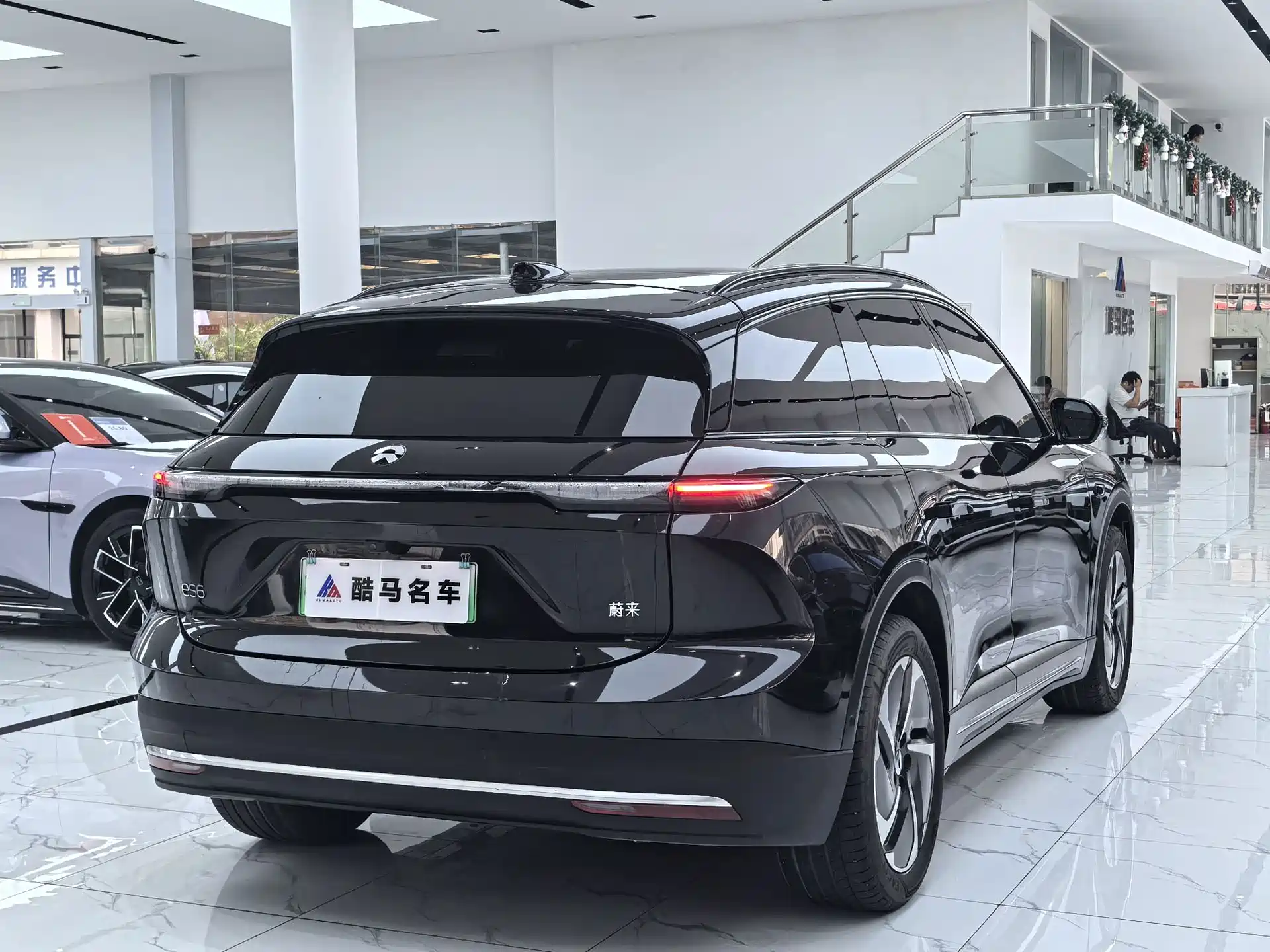 Фото 14 - NIO ES6