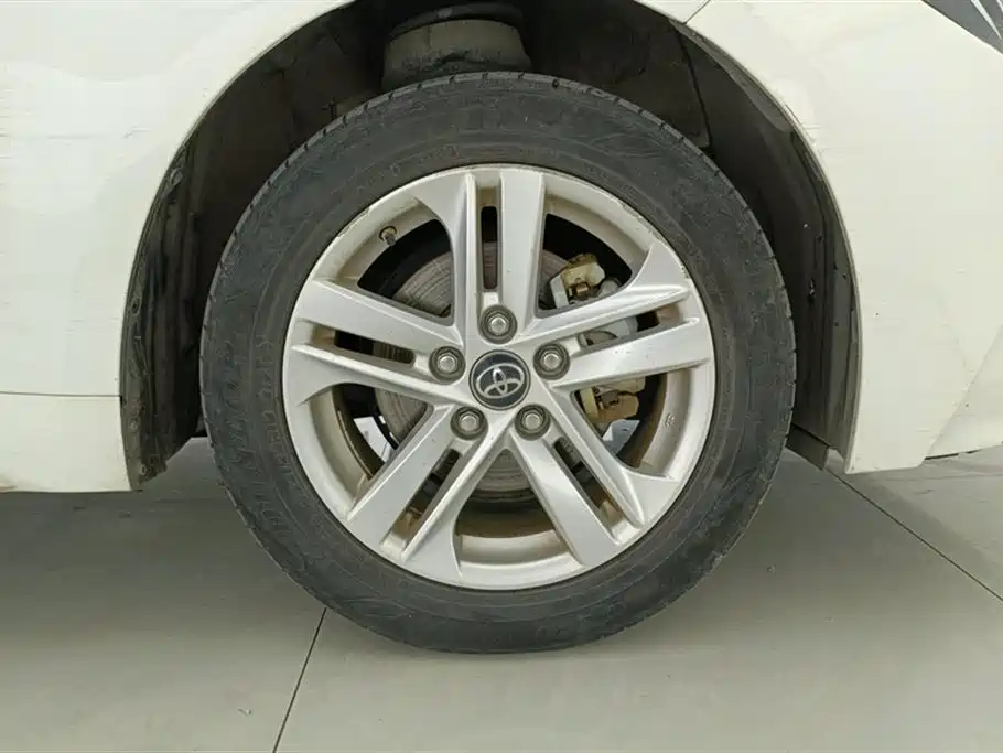 Toyota Levin 2022 Dual Engine 1.8H E-CVT Leading Edition фото 6