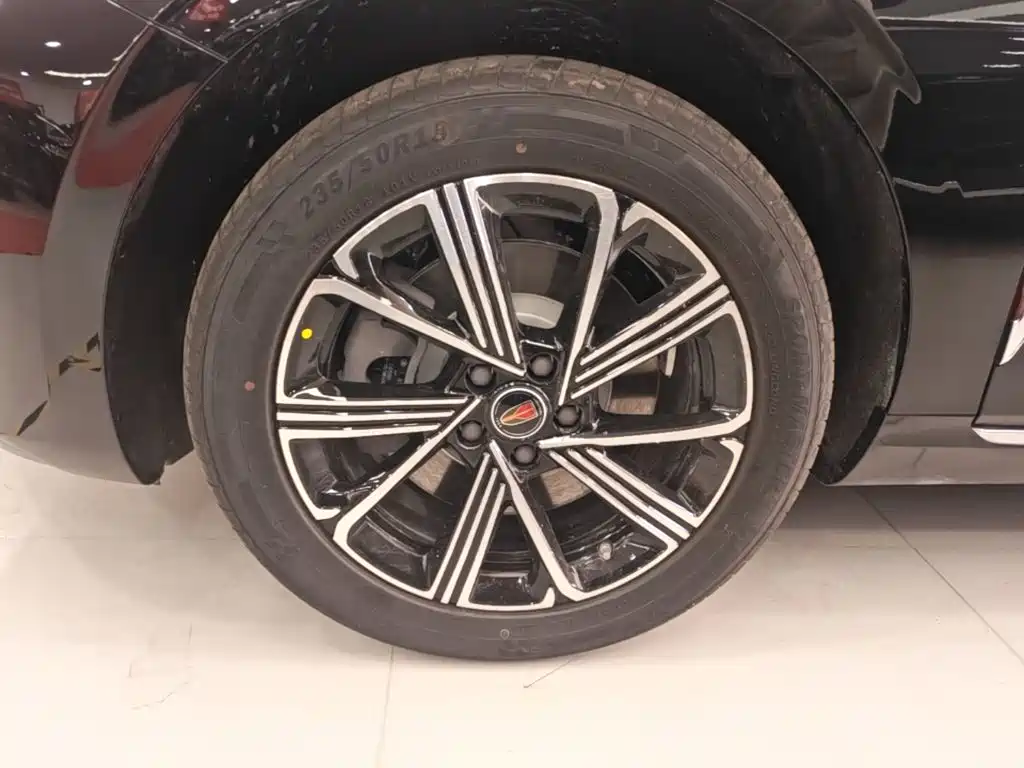 Hongqi H5 PHEV 2026 2025 130 Super Hybrid Edition