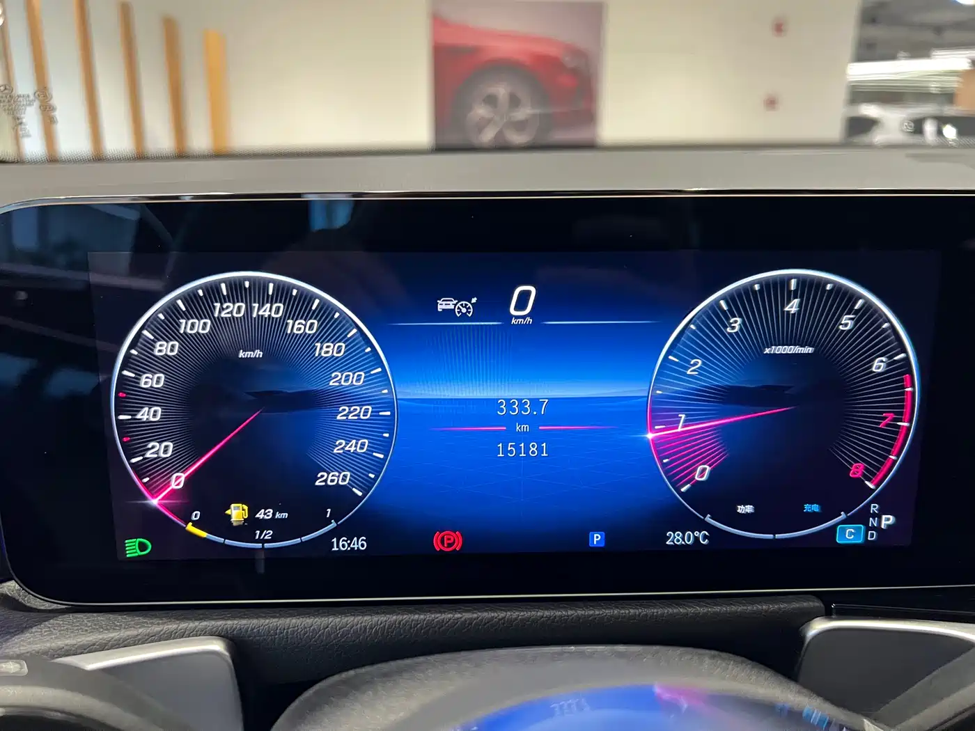 Mercedes-Benz GLB 2024 GLB 220 Dynamic фото 14