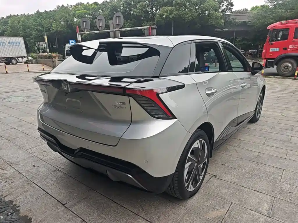 Фото 7 - MG MG4 EV