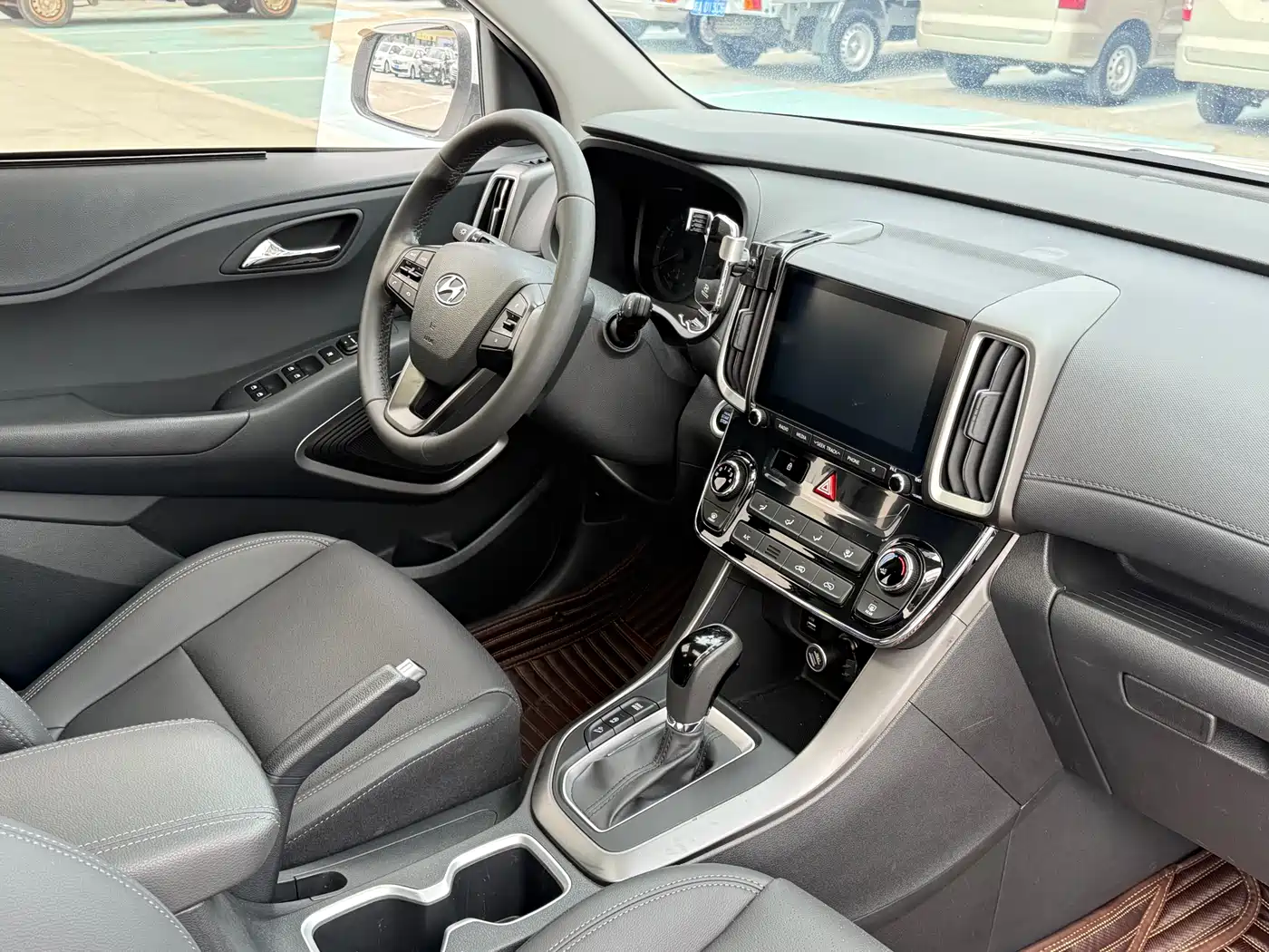 Hyundai Beijing Hyundai ix35 2019 2.0L Automatic 2WD Zhiyong·Smooth Enjoy China VI фото 15